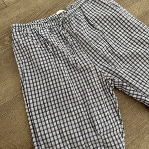 Brandy Melville navy and White pants